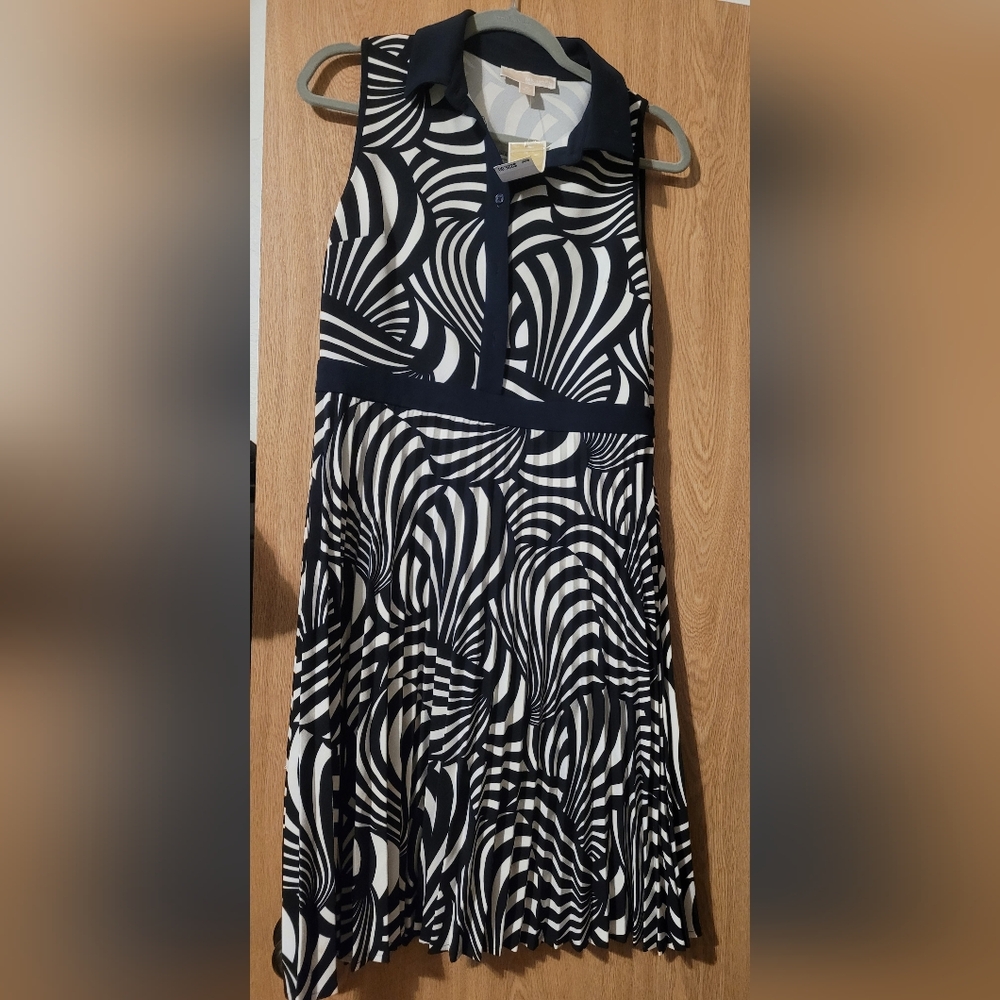 Michael Kors navy pleated skirt dress
